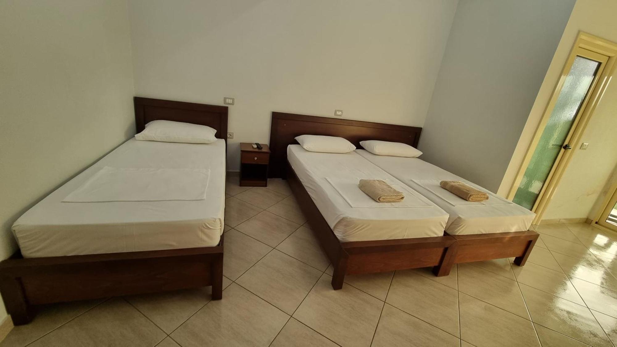 Anmaor Hotel Qeparo Ngoại thất bức ảnh